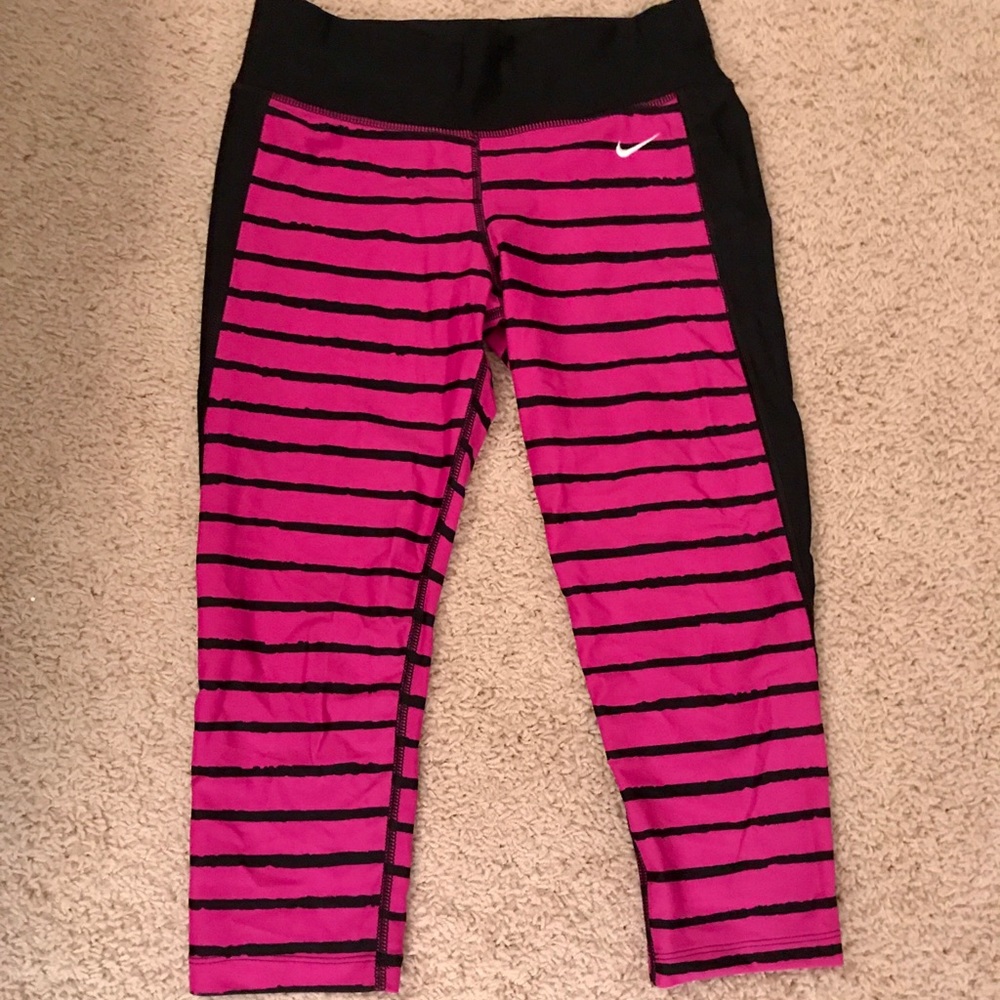 NIKE DRI FIT pink and black Capri leggings - small